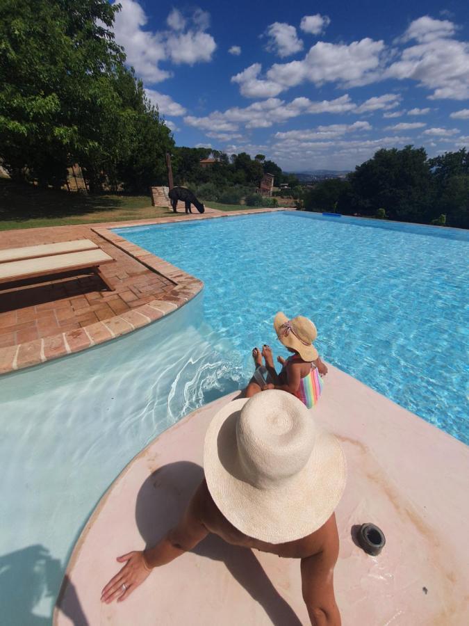 Agriturismo Il Vecchio Mandorlo Perugia Eksteriør billede